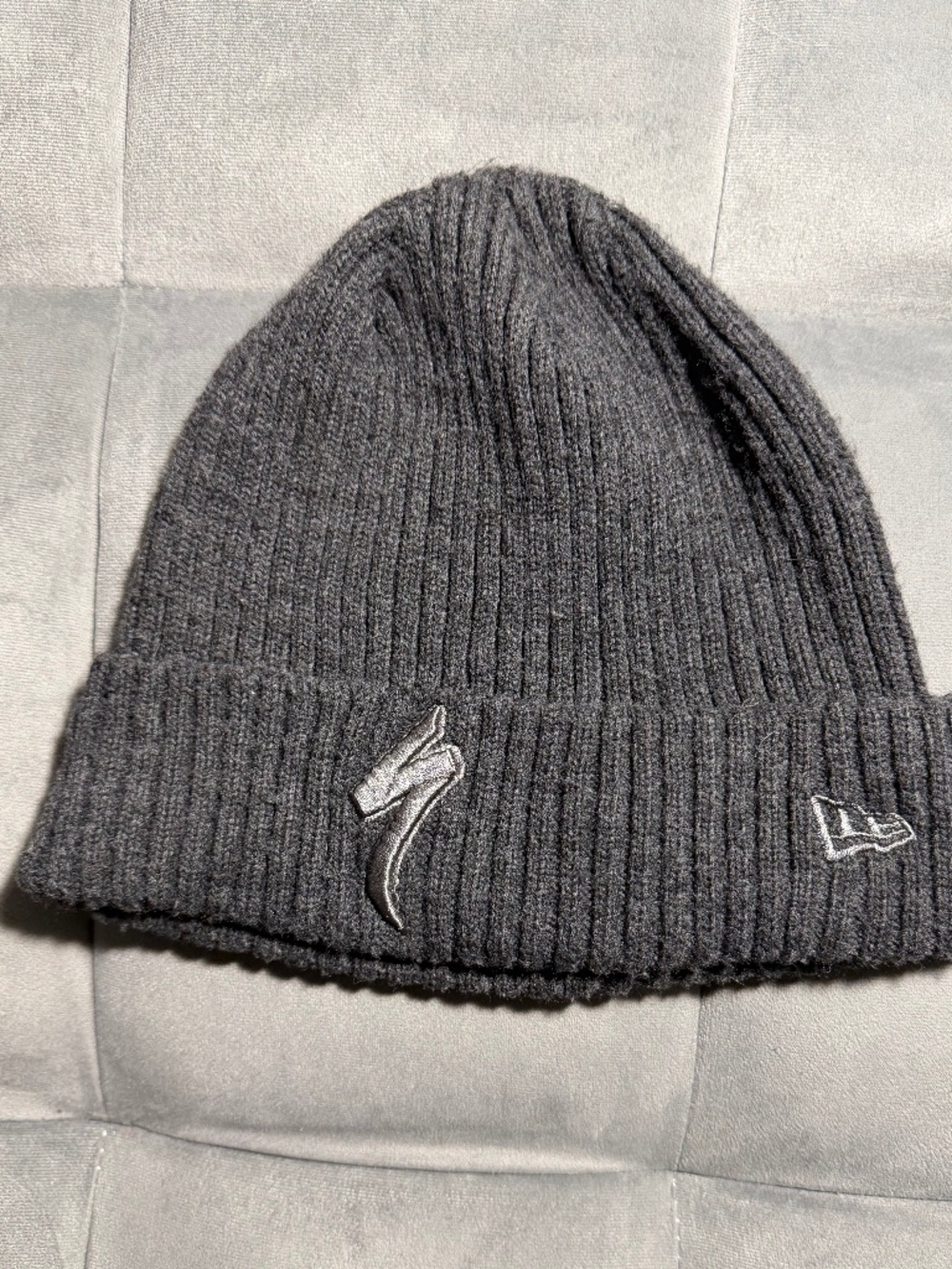 Specialized New Era Cuff Beanie S-Logo Smoke Rare